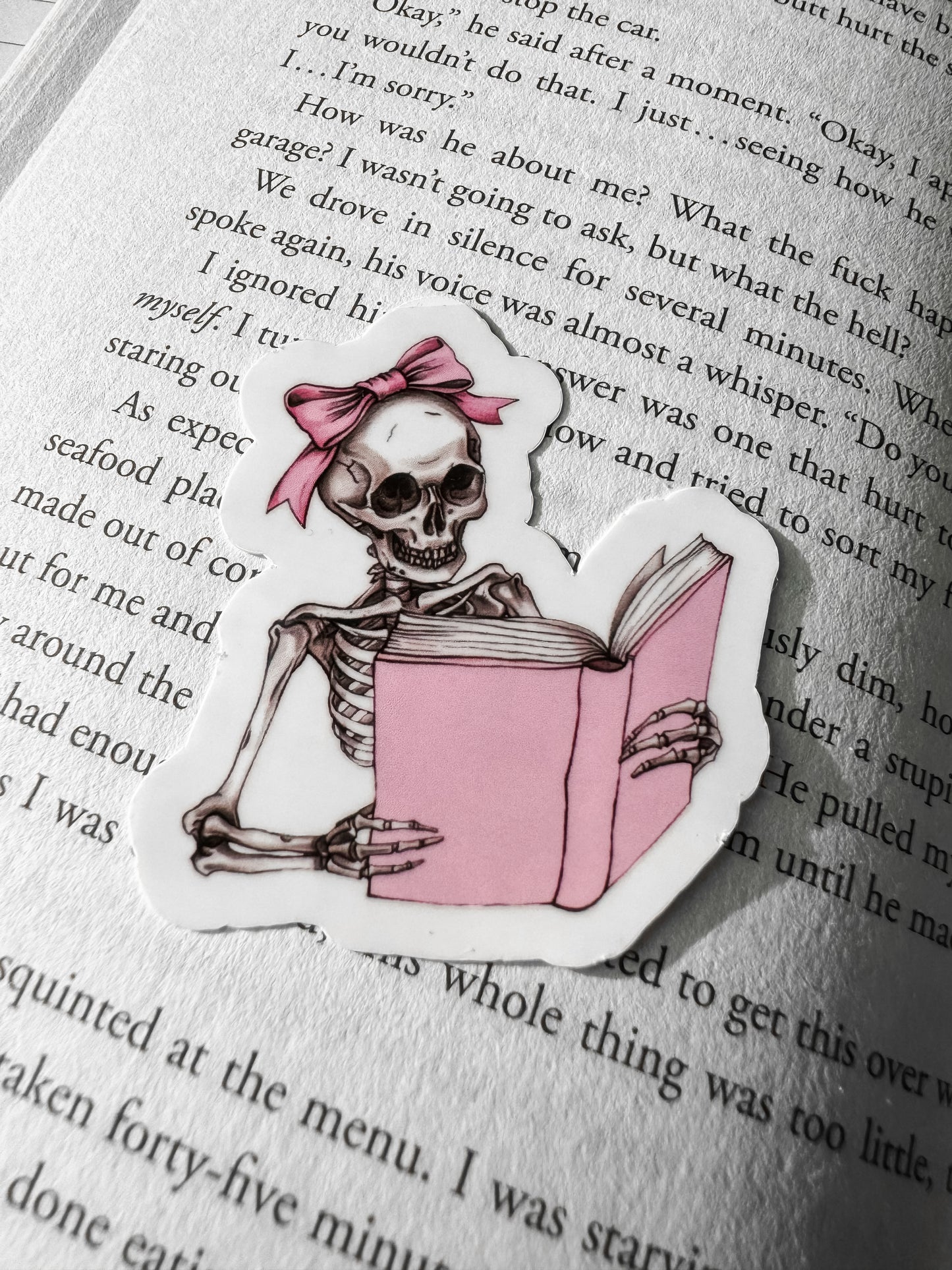 Reading Skelly Gal